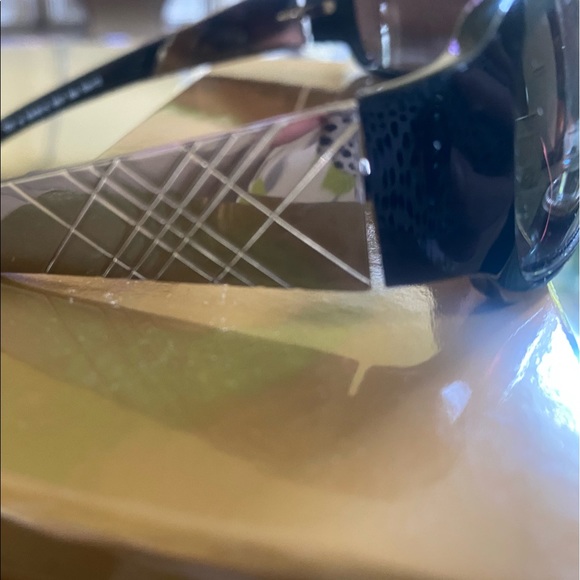 Burberry sunglasses main image 2
